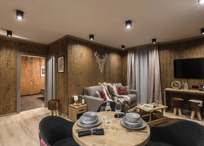 Arietes Marmont Apartament